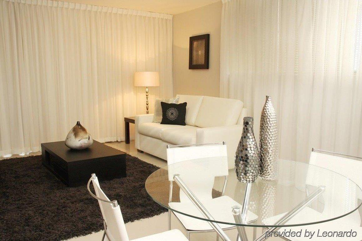 Aquarius Luxury Suites Bloubergstrand Buitenkant foto